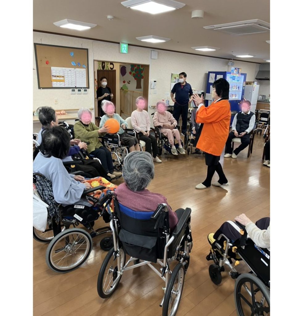 サルビア倶楽部東大池に訪問イベントの画像| 葬祭会館ゆうあいホール【公式】 神戸市北区のご葬儀･お葬式のことなら